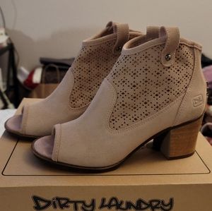 Trixie split suede vintage rose peep toe bootie